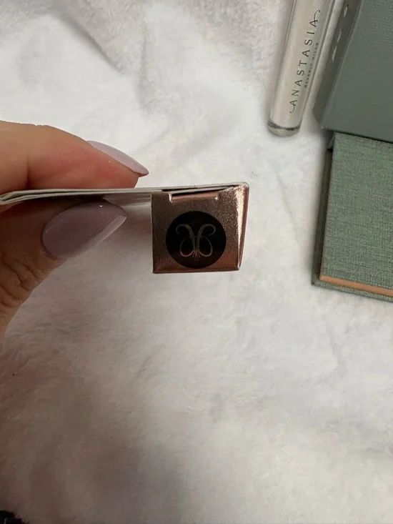 Anastasia Beverly Hills Bundle Eyeshadow Lip Gloss and Brow Definer New In Box - Picture 4 of 12